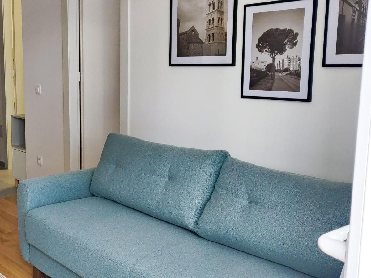 Campanula Apartment With Balcony Zara Esterno foto